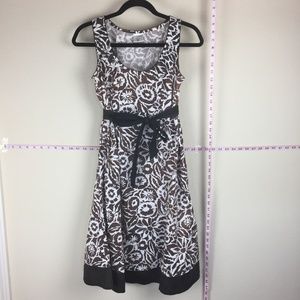 Motherhood Maternity Brown/White Flower Tie DressM